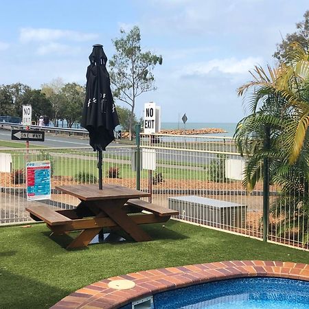Bribie Waterways Motel Bongaree 외부 사진