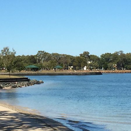 Bribie Waterways Motel Bongaree 외부 사진