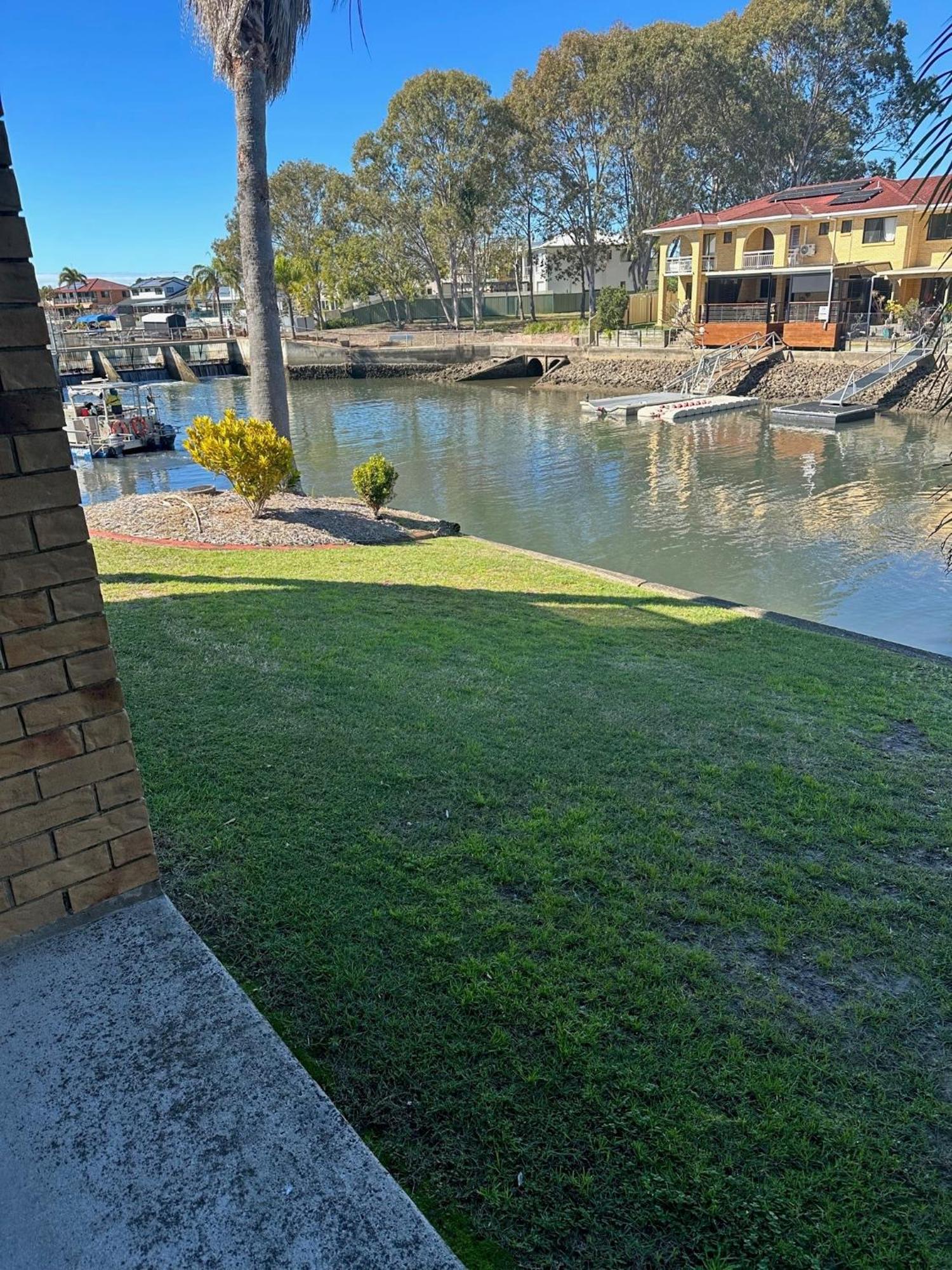 Bribie Waterways Motel Bongaree 외부 사진