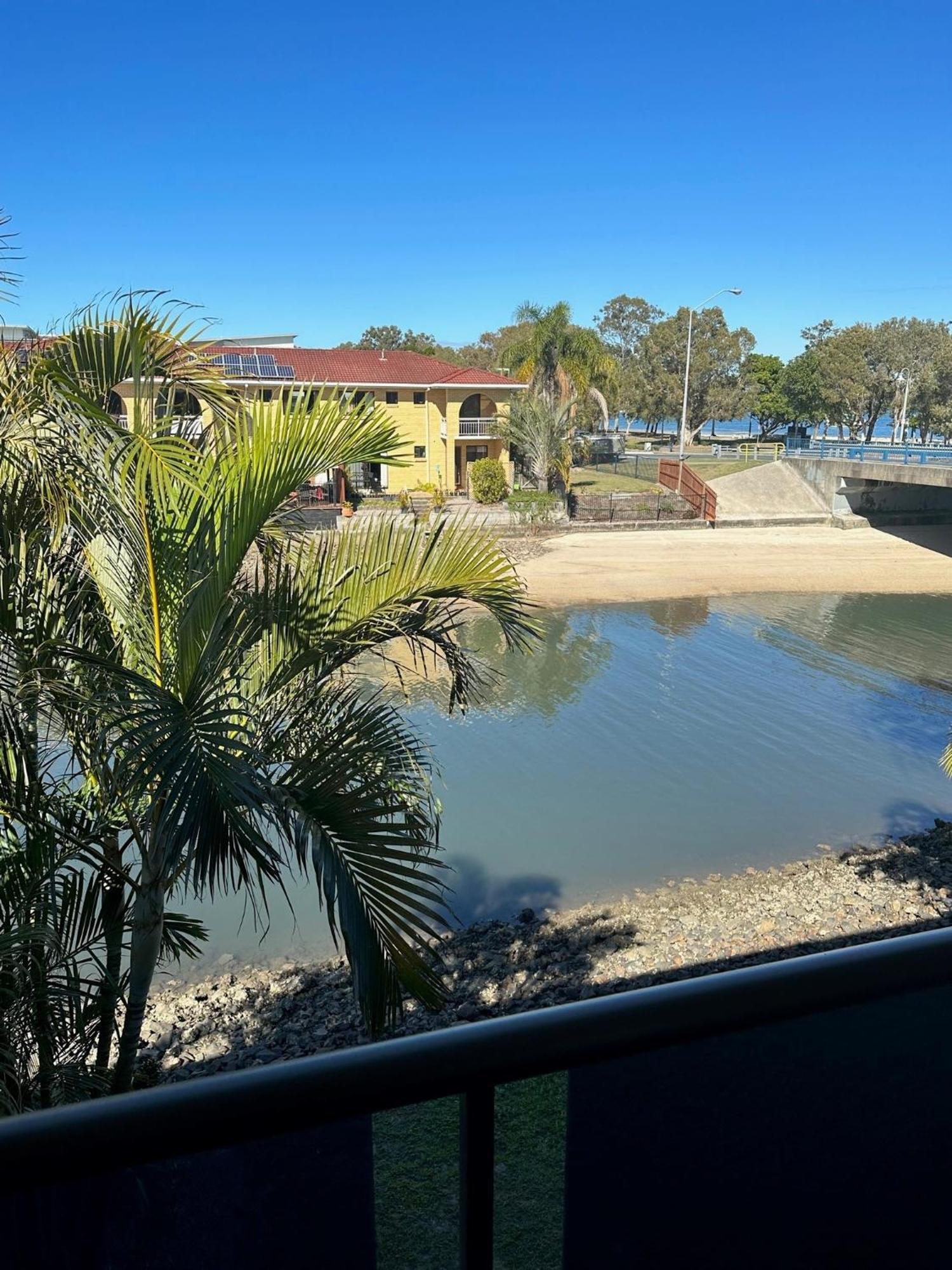 Bribie Waterways Motel Bongaree 외부 사진