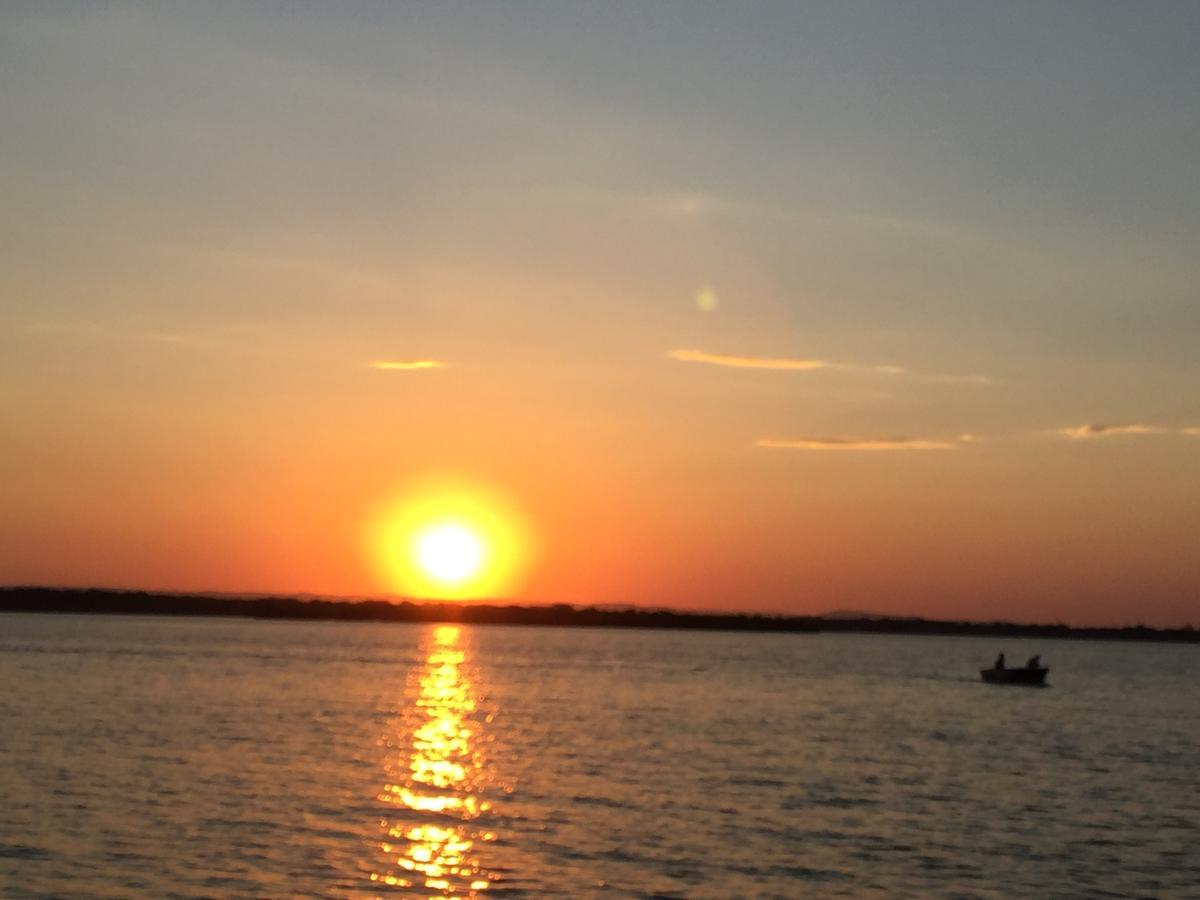 Bribie Waterways Motel Bongaree 외부 사진