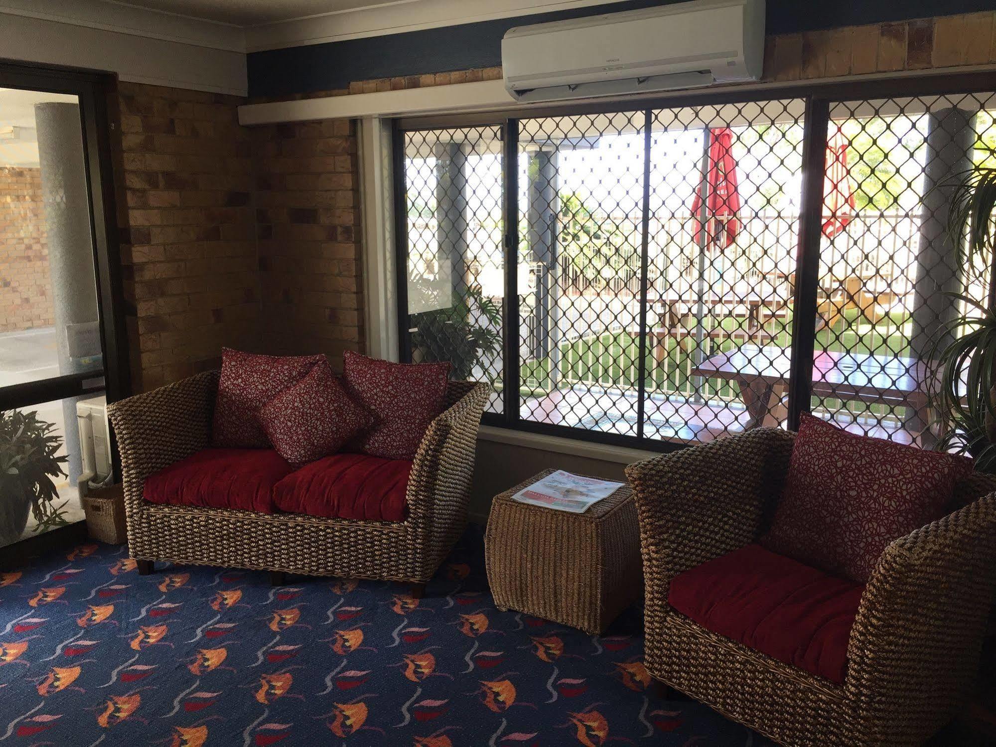Bribie Waterways Motel Bongaree 외부 사진