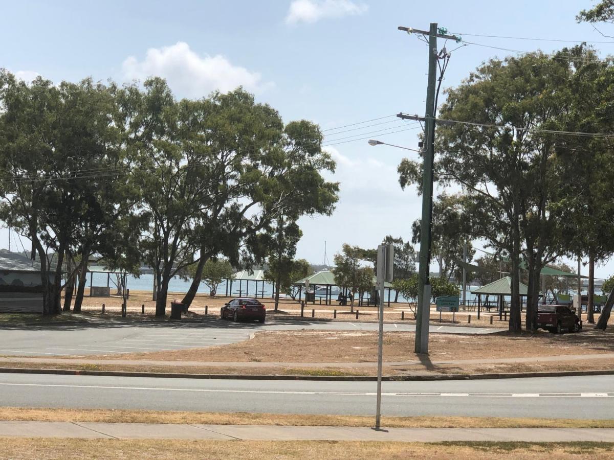 Bribie Waterways Motel Bongaree 외부 사진